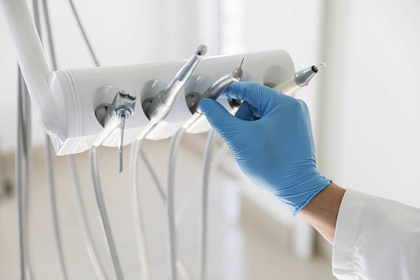 Professional Emergency Dentist technician working in Ninnekah, OK